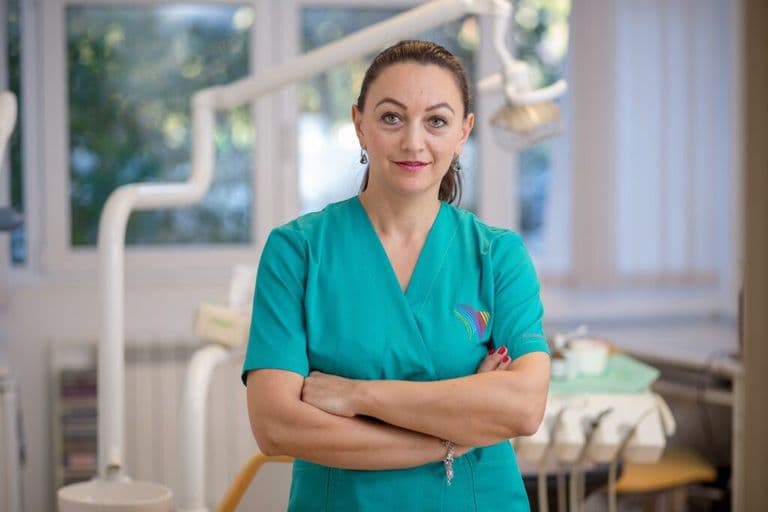 Minim invaziv, Maxim eficient. Aplicatiile laserului Er:YAG in stomatologie – Curs Teoretic & Practic